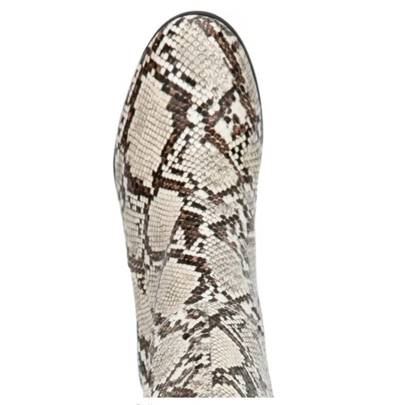Kenneth COLE New York Justin Snake Skin Print Round Toe Block Heel Dress Boots - Picture 3 of 13